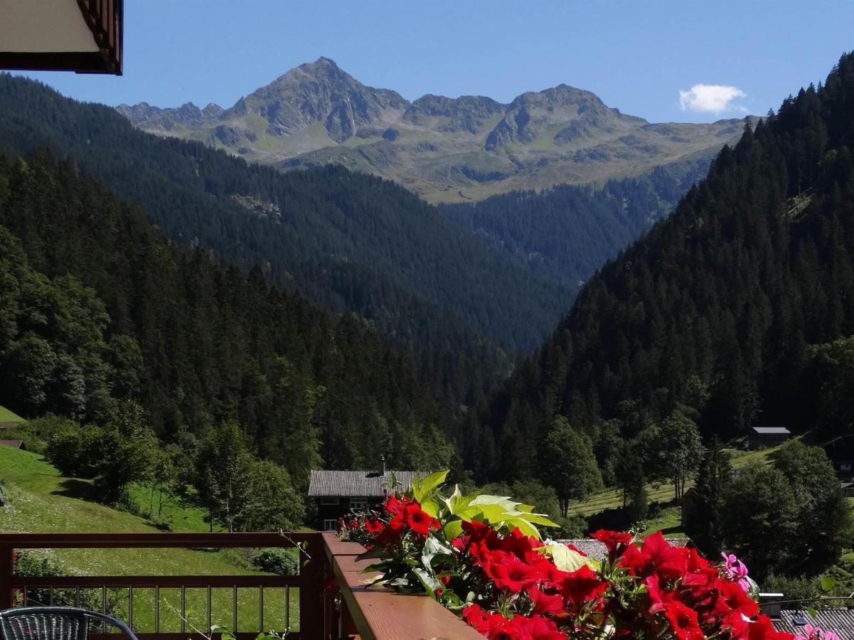Gästehaus Fitsch - Ferienwohnung in Silbertal Exterior foto