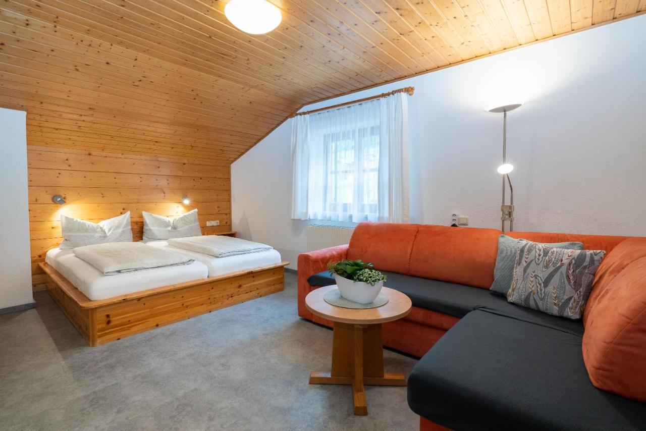 Gästehaus Fitsch - Ferienwohnung in Silbertal Exterior foto