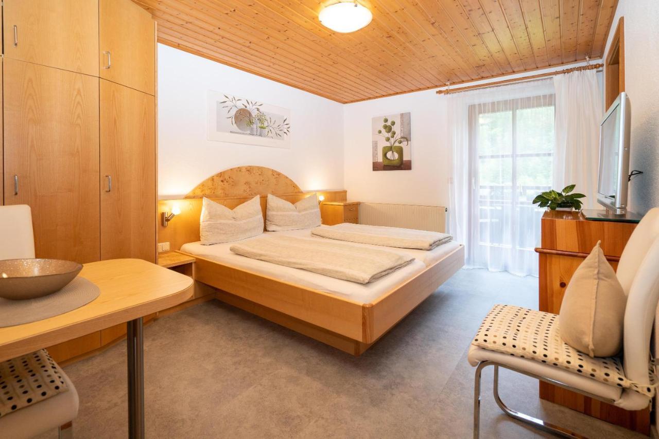 Gästehaus Fitsch - Ferienwohnung in Silbertal Exterior foto