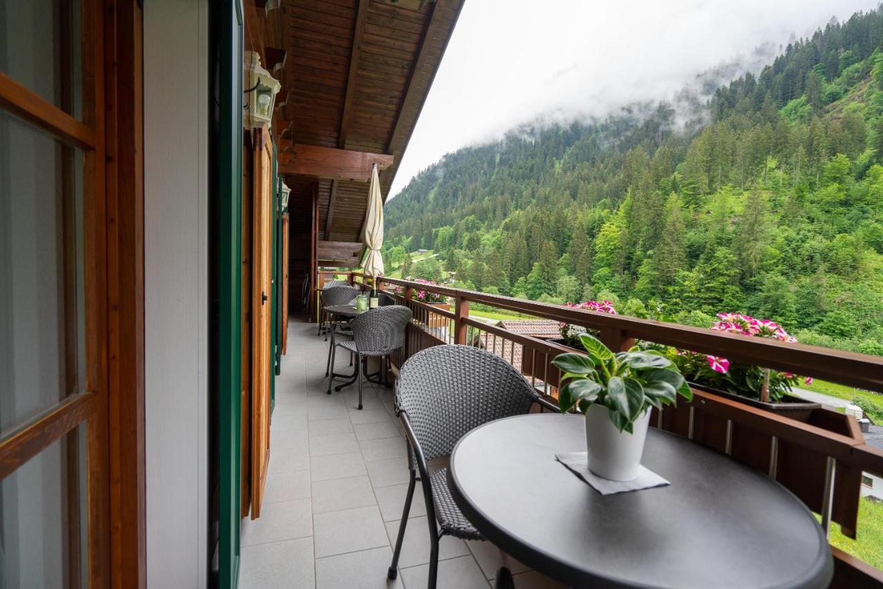 Gästehaus Fitsch - Ferienwohnung in Silbertal Exterior foto